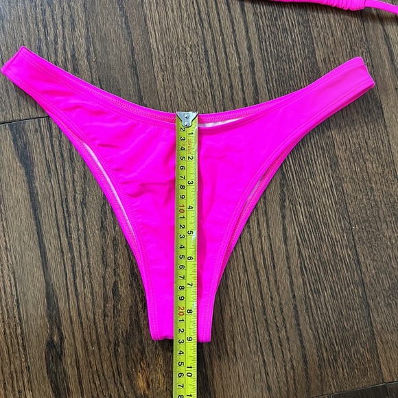Hot Pink 2 Piece Women’s Triangle High Cut Bikini Swimsuit Set Size Large - Picture 12 of 13